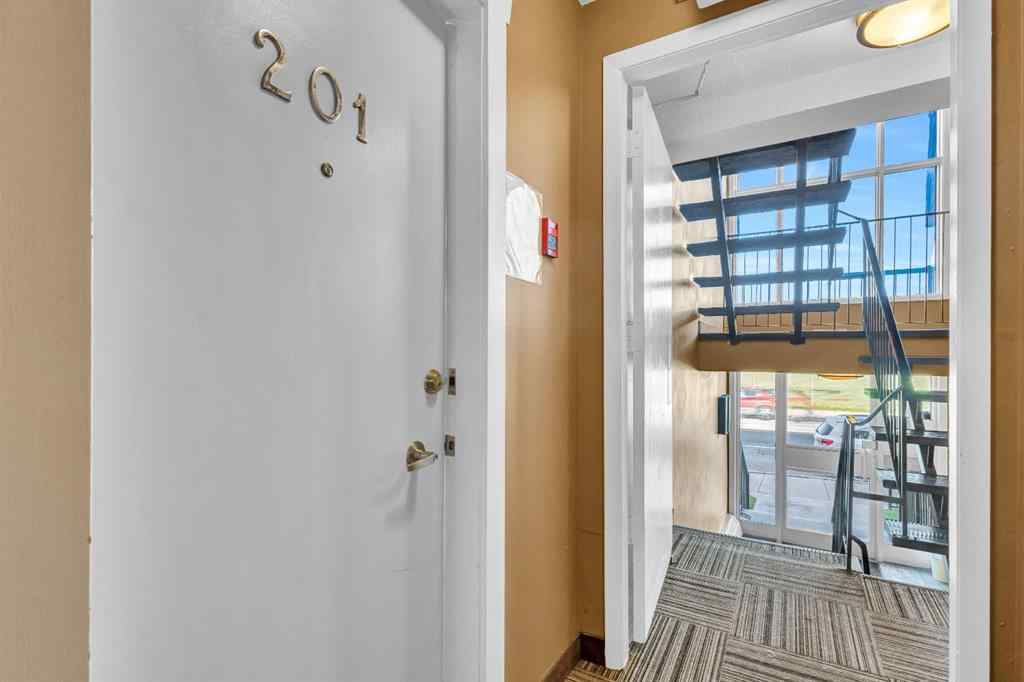 MLS® A2254259 - Unit #201 2209 14 Street SW in Bankview Calgary, Residential