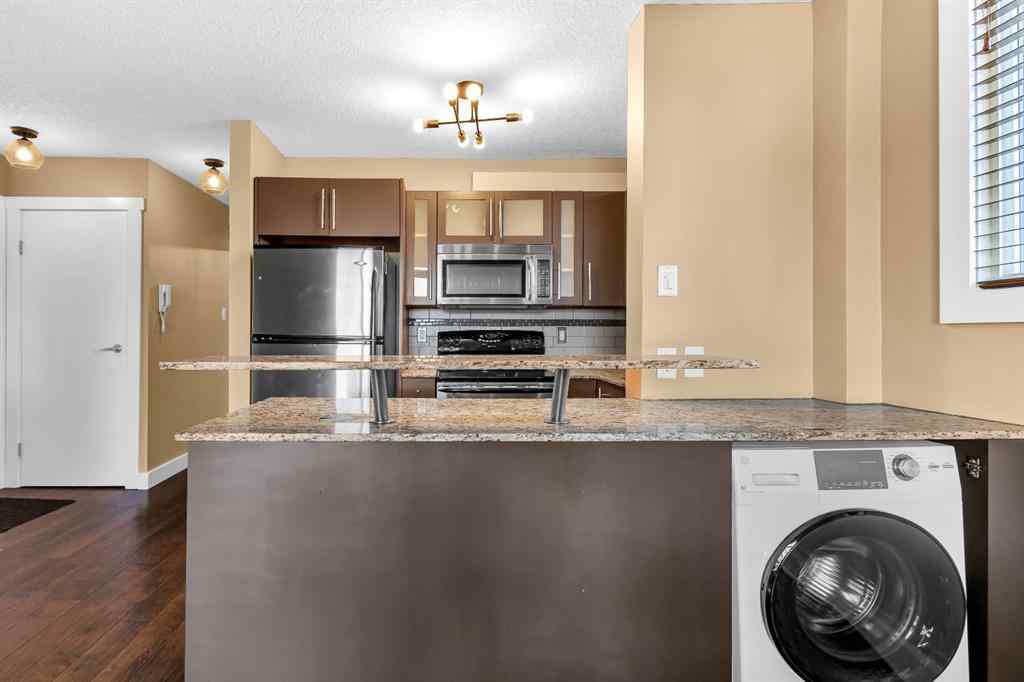 MLS® A2254259 - Unit #201 2209 14 Street SW in Bankview Calgary, Residential