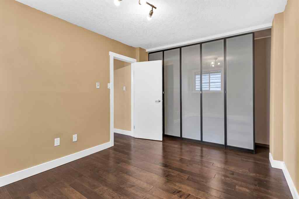 MLS® A2254259 - Unit #201 2209 14 Street SW in Bankview Calgary, Residential