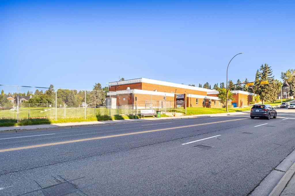 MLS® A2254259 - Unit #201 2209 14 Street SW in Bankview Calgary, Residential