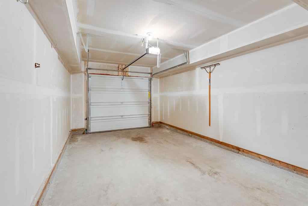 MLS® A2254266 - 91 Spring Creek Common SW in Springbank Hill Calgary, Residential