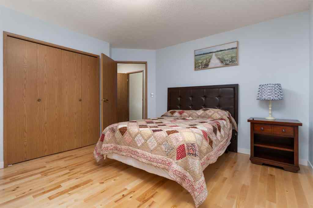 MLS® A2254271 - 3914 56A   in Parkview Camrose, Residential
