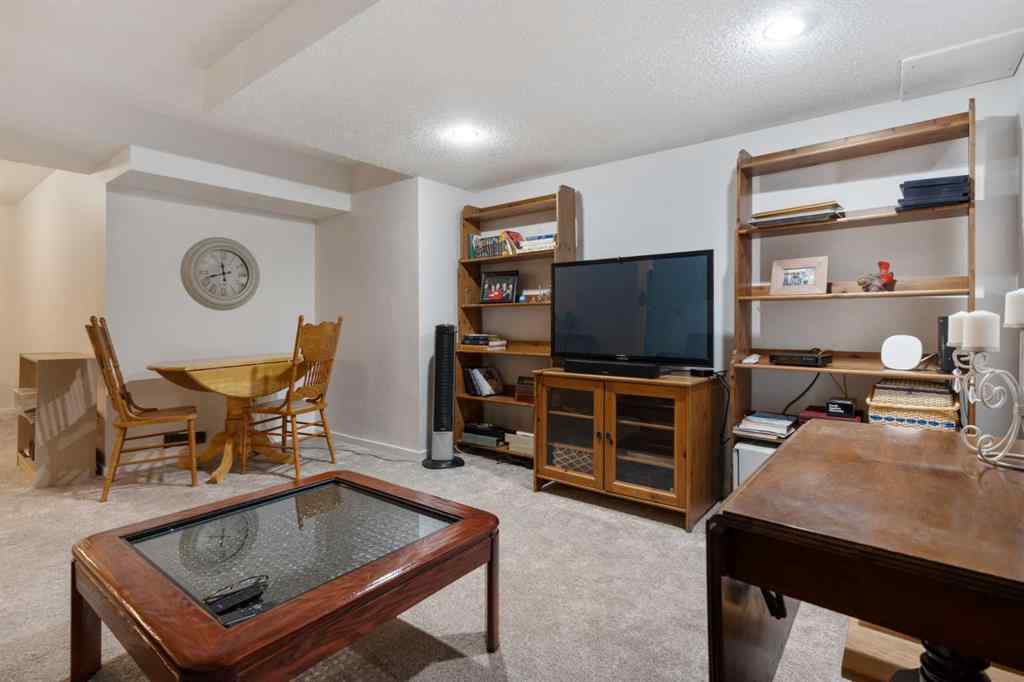 MLS® A2254271 - 3914 56A   in Parkview Camrose, Residential