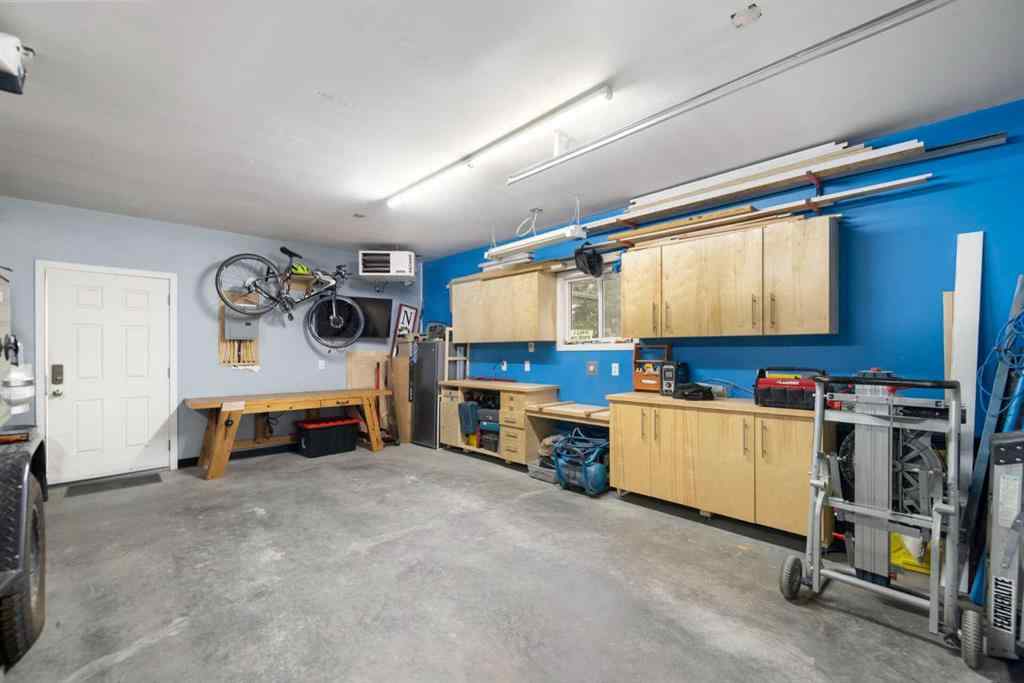 MLS® A2254278 - 2604 63 Avenue SW in Lakeview Calgary, Residential