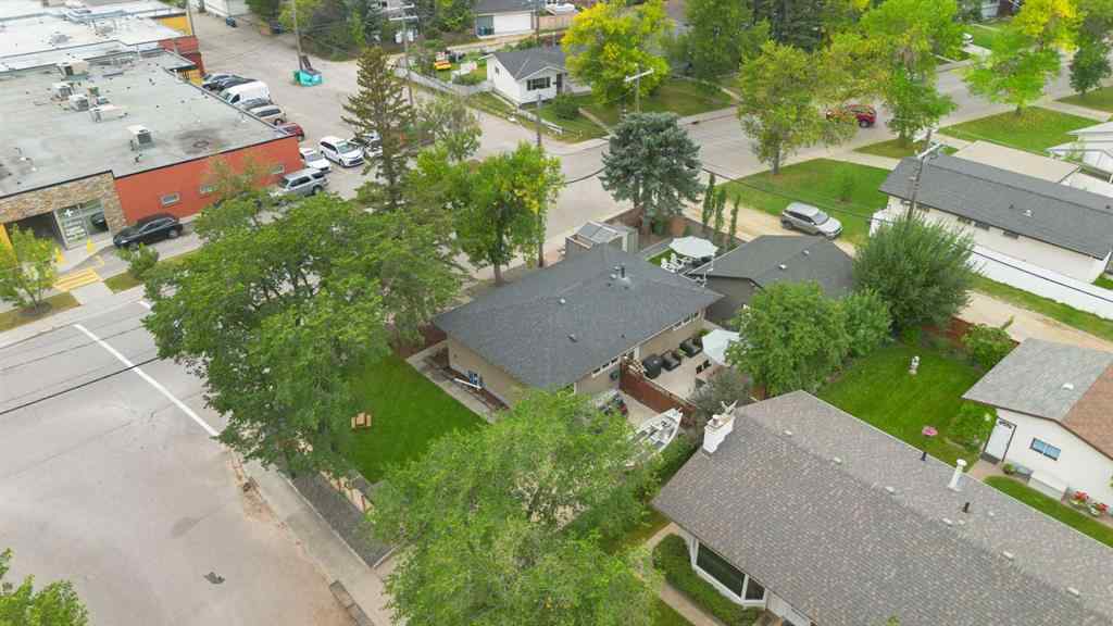 MLS® A2254278 - 2604 63 Avenue SW in Lakeview Calgary, Residential