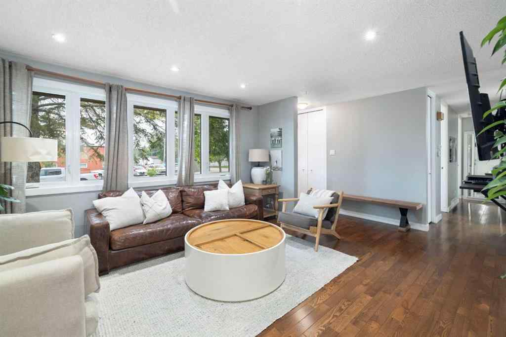 MLS® A2254278 - 2604 63 Avenue SW in Lakeview Calgary, Residential