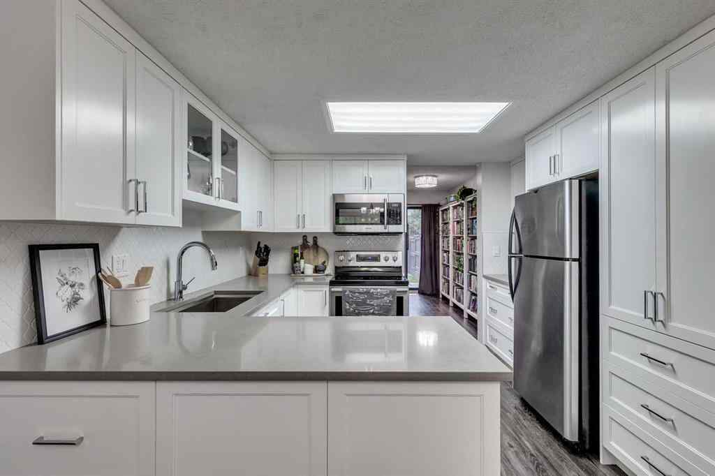 MLS® A2254280 - Unit #101 2300 Oakmoor Drive SW in Palliser Calgary, Residential