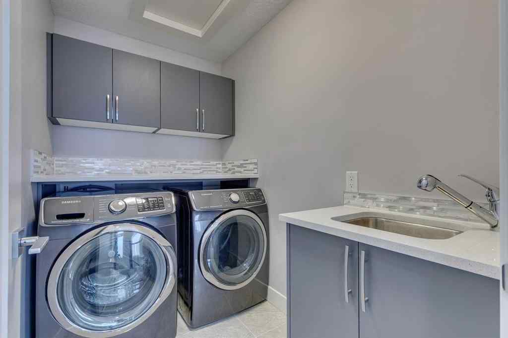 MLS® A2254281 - 4017 1 Street NW in Highland Park Calgary, Residential