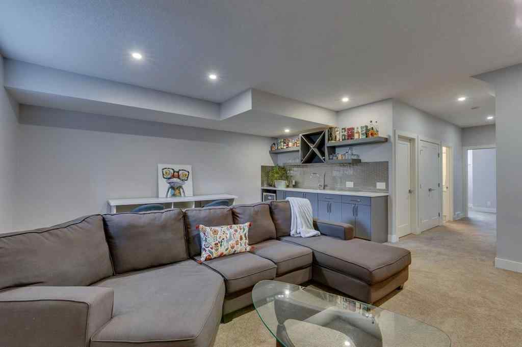 MLS® A2254281 - 4017 1 Street NW in Highland Park Calgary, Residential