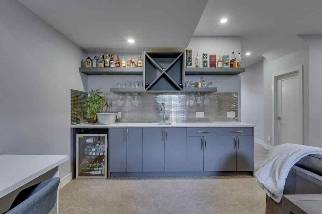 MLS® A2254281 - 4017 1 Street NW in Highland Park Calgary, Residential