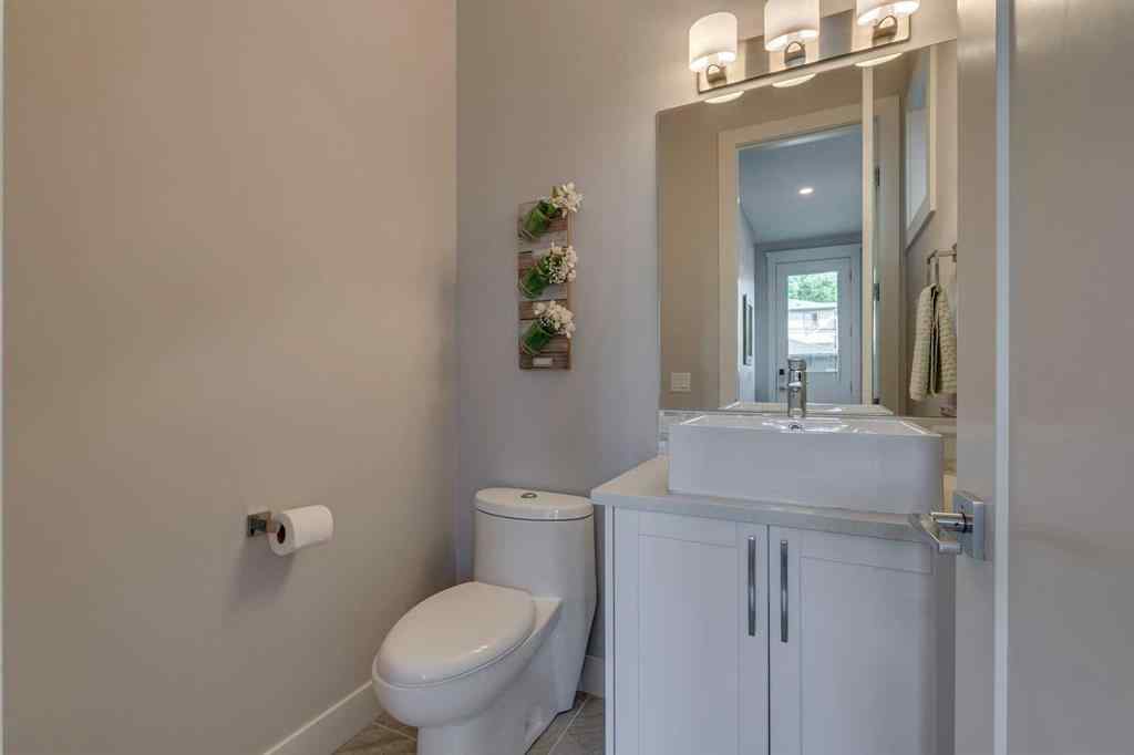 MLS® A2254281 - 4017 1 Street NW in Highland Park Calgary, Residential