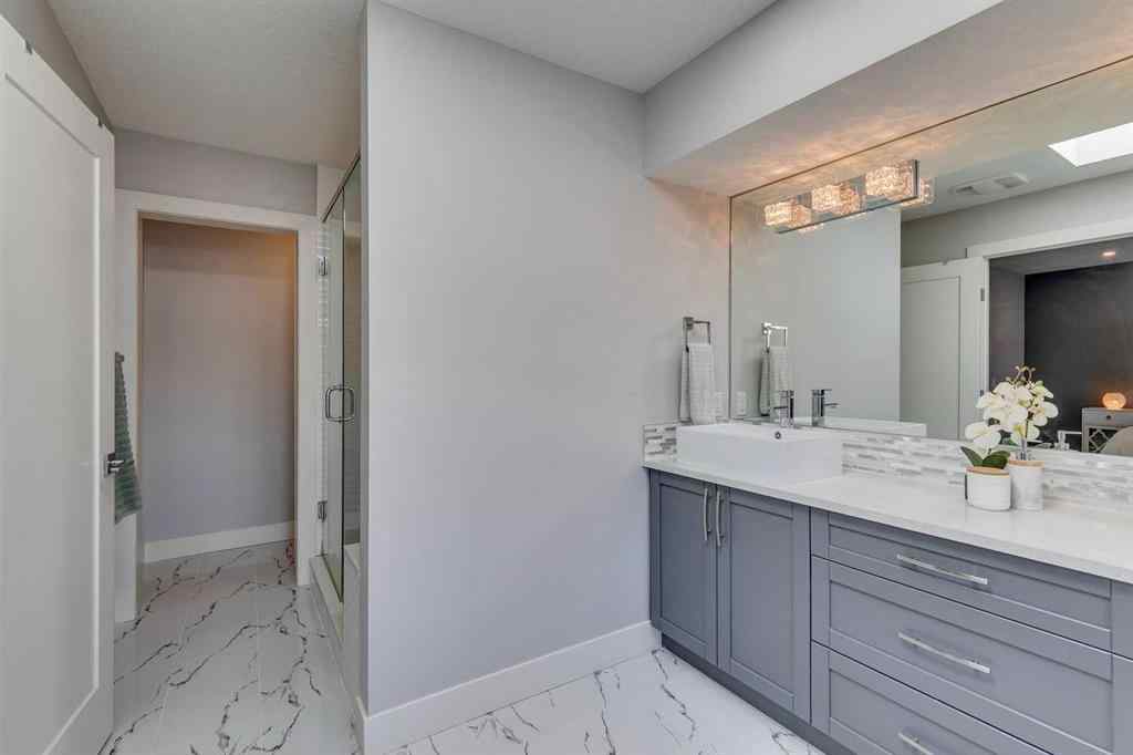 MLS® A2254281 - 4017 1 Street NW in Highland Park Calgary, Residential