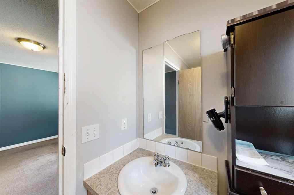 MLS® A2254289 - 209 Gregoire Crescent  in Gregoire Park Fort McMurray, Residential