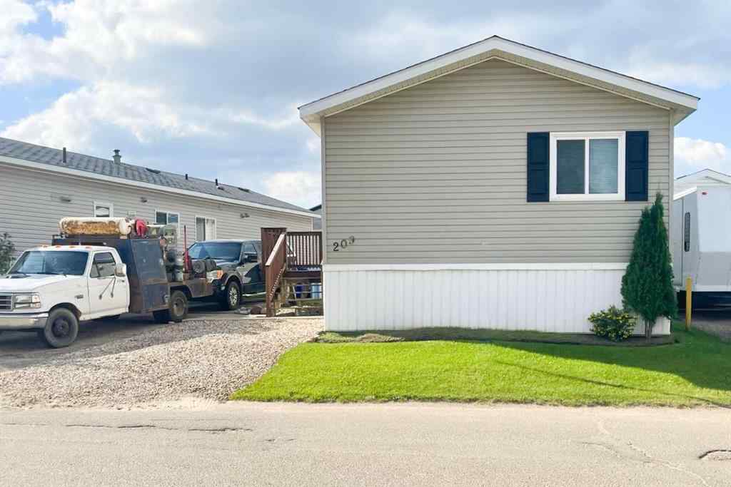 MLS® A2254289 - 209 Gregoire Crescent  in Gregoire Park Fort McMurray, Residential