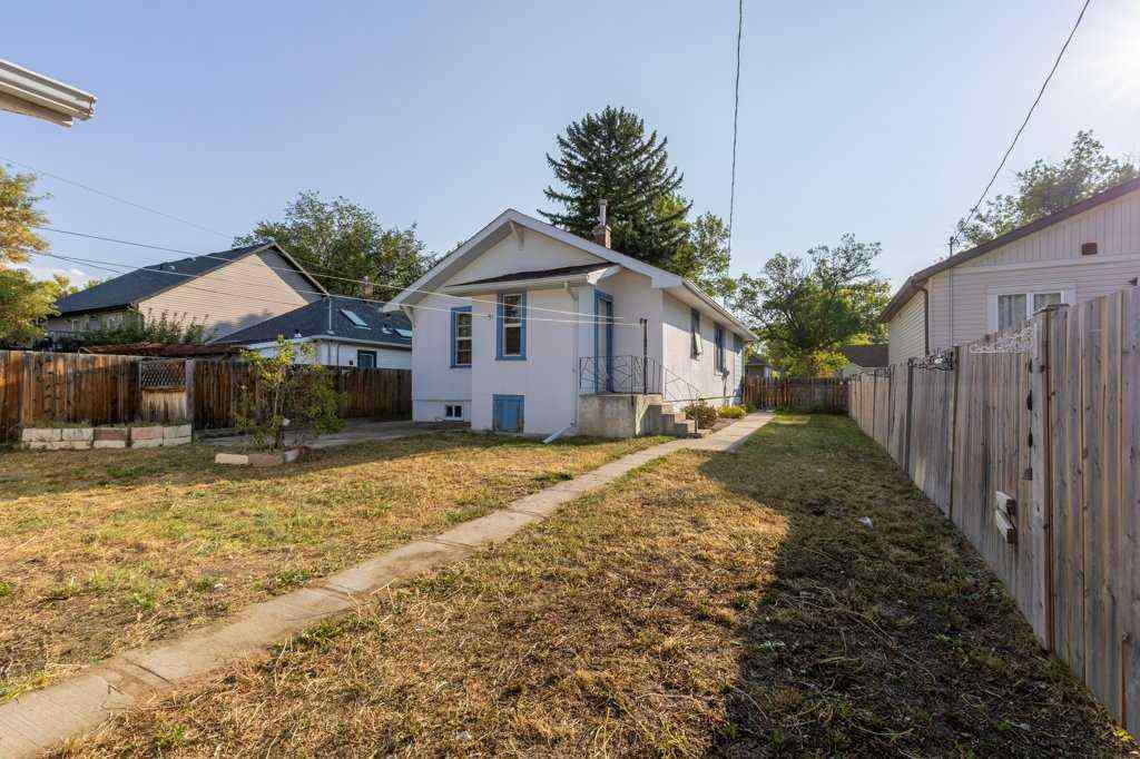 MLS® A2254300 - 730 12A Street N in Senator Buchanan Lethbridge, Residential