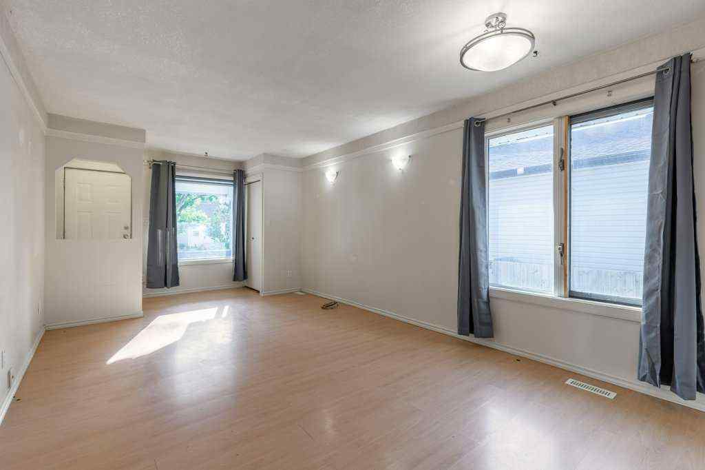 MLS® A2254300 - 730 12A Street N in Senator Buchanan Lethbridge, Residential