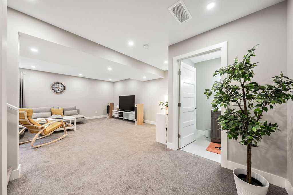 MLS® A2254302 - 88 Sundown Manor  in Sunset Ridge Cochrane, Residential
