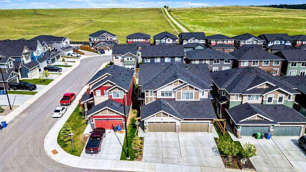 MLS® A2254302 - 88 Sundown Manor  in Sunset Ridge Cochrane, Residential