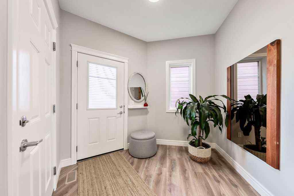 MLS® A2254302 - 88 Sundown Manor  in Sunset Ridge Cochrane, Residential