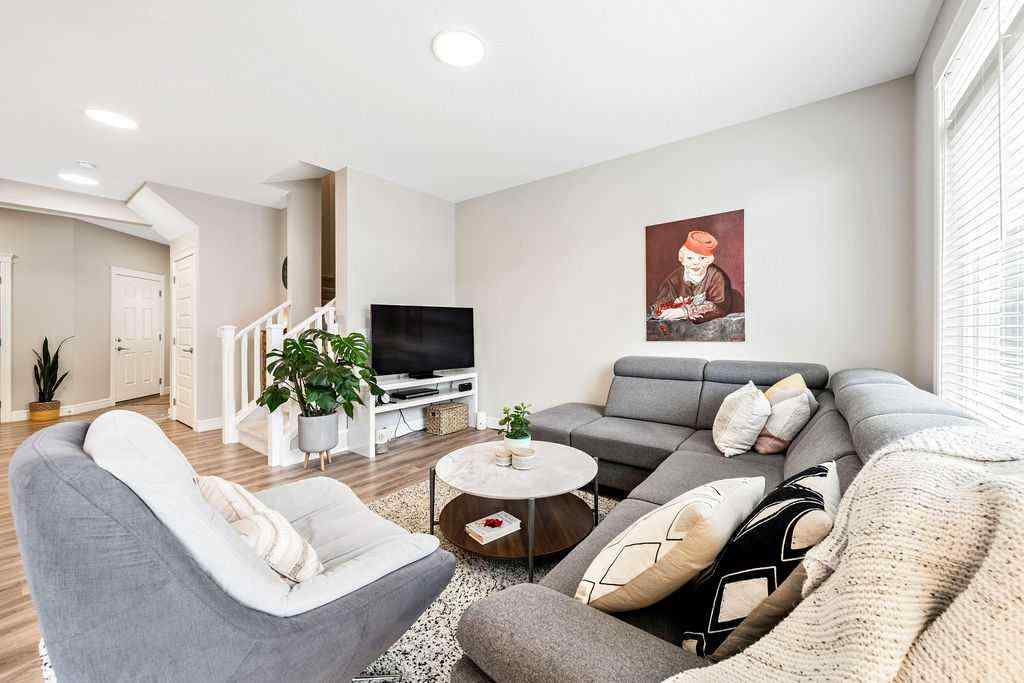 MLS® A2254302 - 88 Sundown Manor  in Sunset Ridge Cochrane, Residential