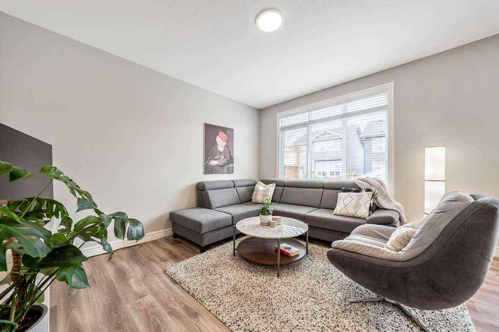 MLS® A2254302 - 88 Sundown Manor  in Sunset Ridge Cochrane, Residential