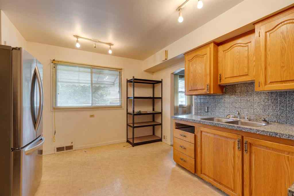 MLS® A2254308 - 2240 35 Street SW in Killarney/Glengarry Calgary, Residential