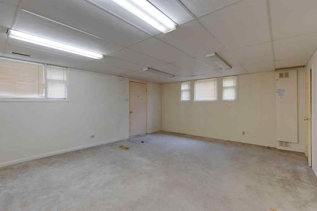 MLS® A2254308 - 2240 35 Street SW in Killarney/Glengarry Calgary, Residential