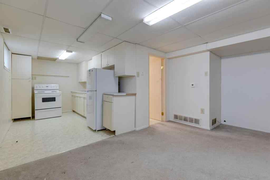 MLS® A2254308 - 2240 35 Street SW in Killarney/Glengarry Calgary, Residential
