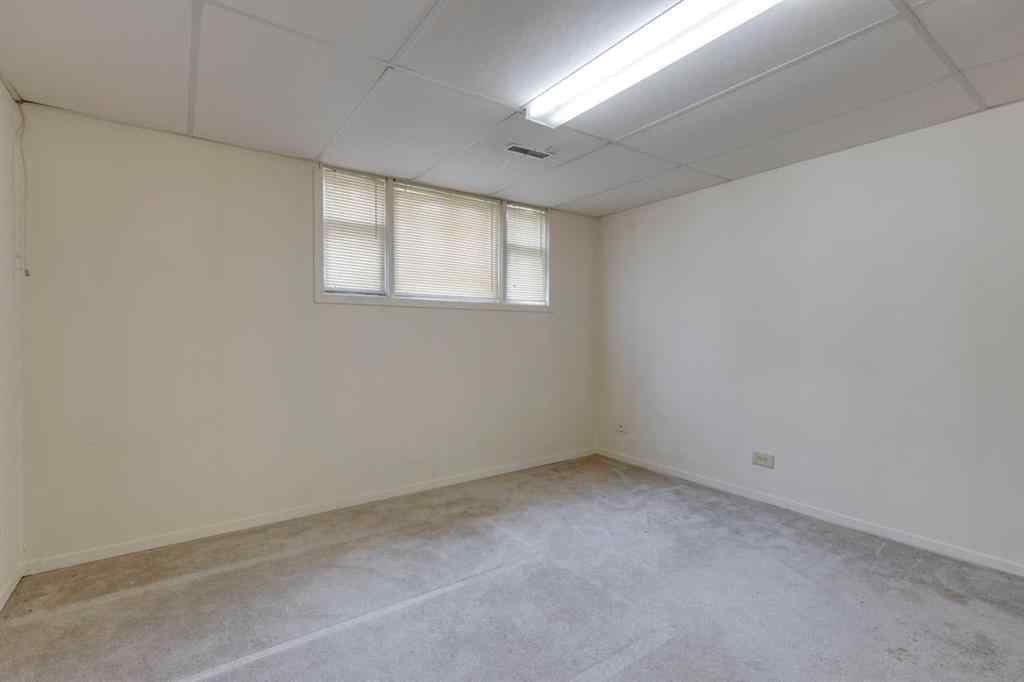 MLS® A2254308 - 2240 35 Street SW in Killarney/Glengarry Calgary, Residential