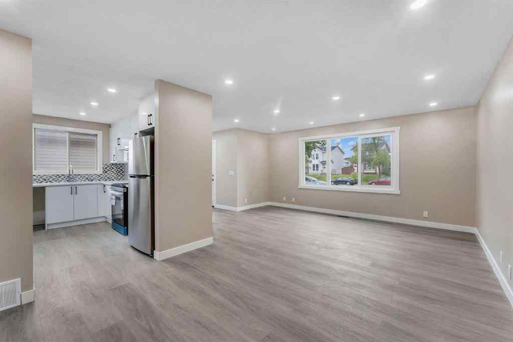 MLS® A2254309 - 380 Falton Drive NE in Falconridge Calgary, Residential