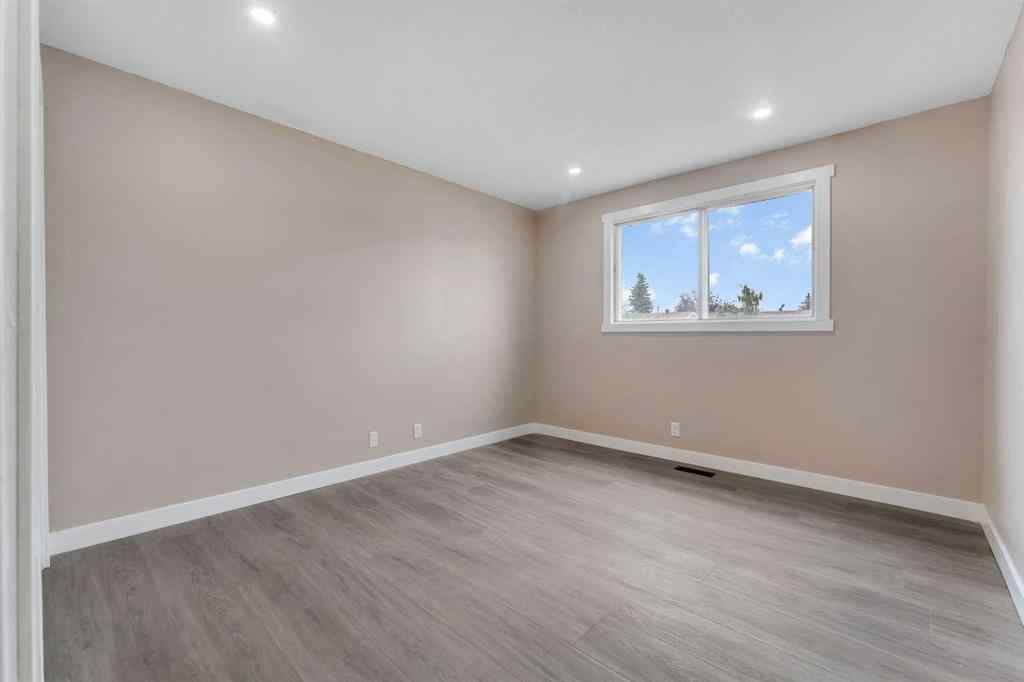 MLS® A2254309 - 380 Falton Drive NE in Falconridge Calgary, Residential