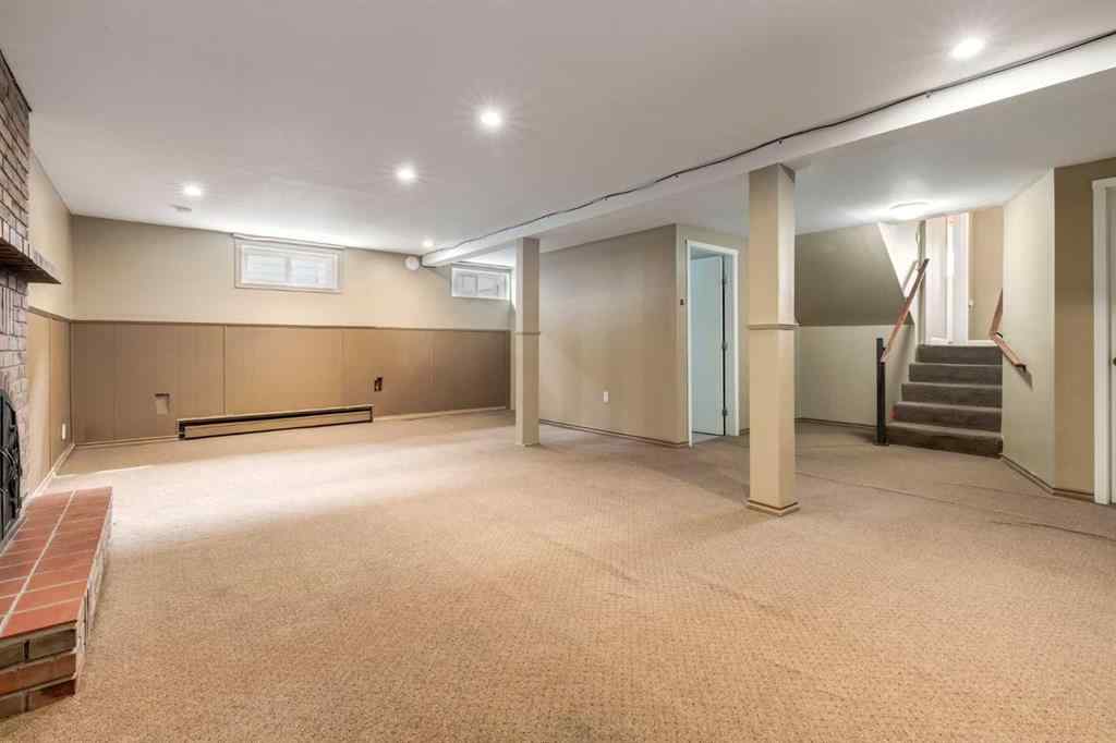 MLS® A2254311 - 911 80 Avenue SW in Chinook Park Calgary, Residential