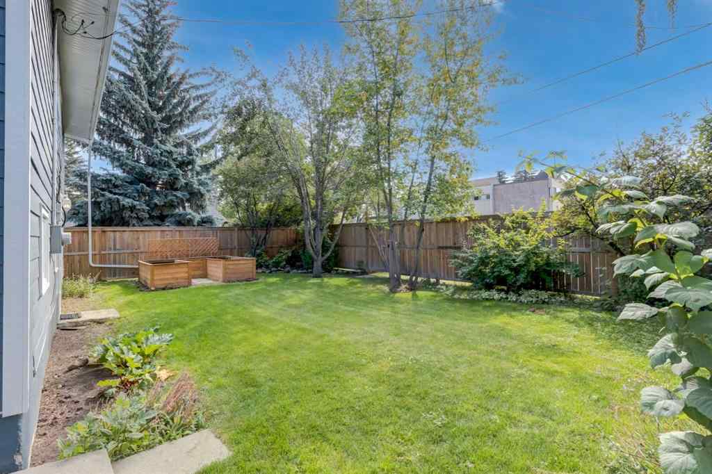 MLS® A2254311 - 911 80 Avenue SW in Chinook Park Calgary, Residential
