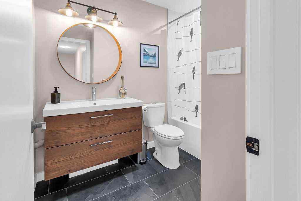 MLS® A2254312 - 212 Cedarille Green SW in Cedarbrae Calgary, Residential