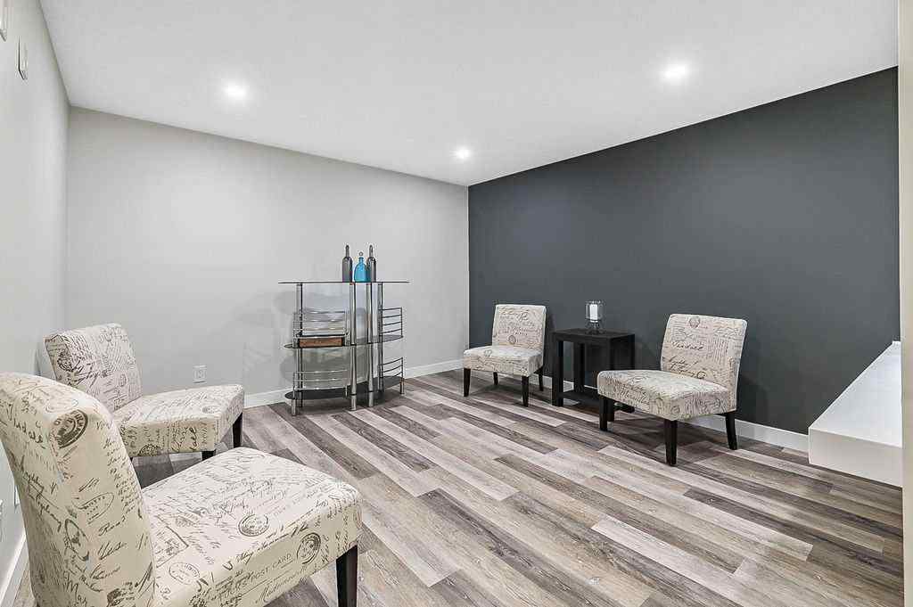 MLS® A2254317 - 31 Castlebrook Road NE in Castleridge Calgary, Residential