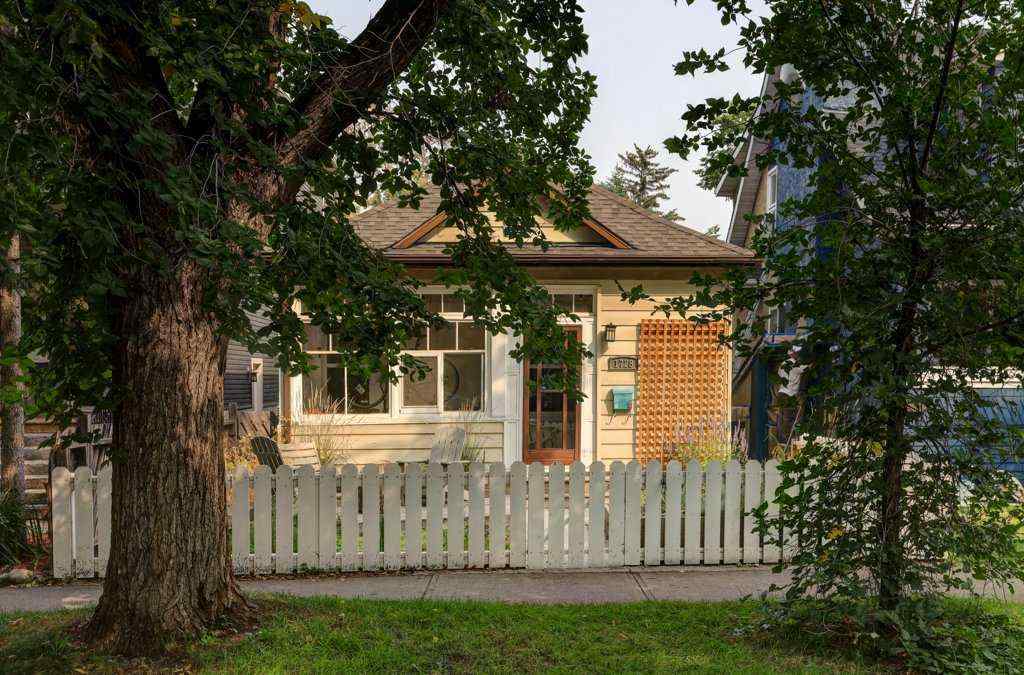 MLS® A2254319 - 1728 13 Avenue SW in Sunalta Calgary, Residential
