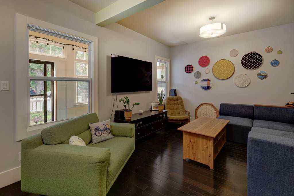 MLS® A2254319 - 1728 13 Avenue SW in Sunalta Calgary, Residential