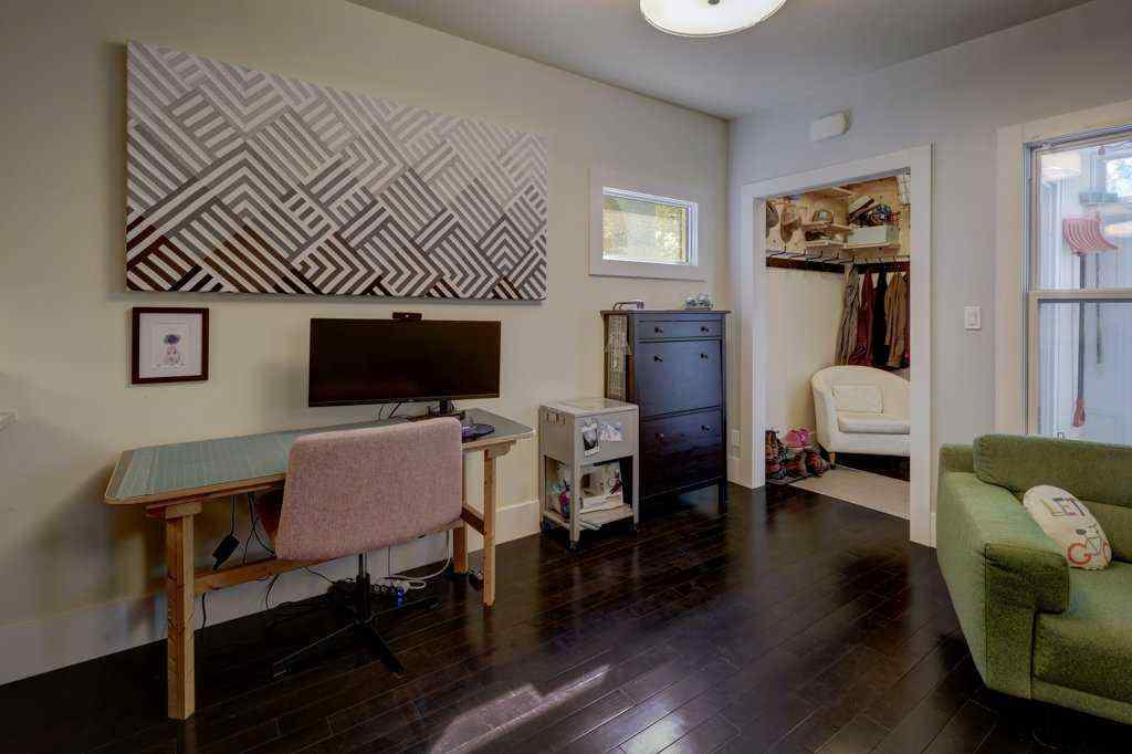 MLS® A2254319 - 1728 13 Avenue SW in Sunalta Calgary, Residential