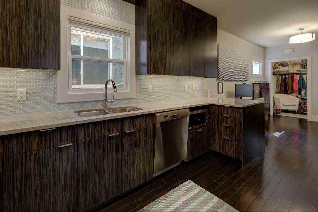 MLS® A2254319 - 1728 13 Avenue SW in Sunalta Calgary, Residential