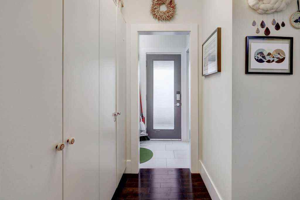 MLS® A2254319 - 1728 13 Avenue SW in Sunalta Calgary, Residential