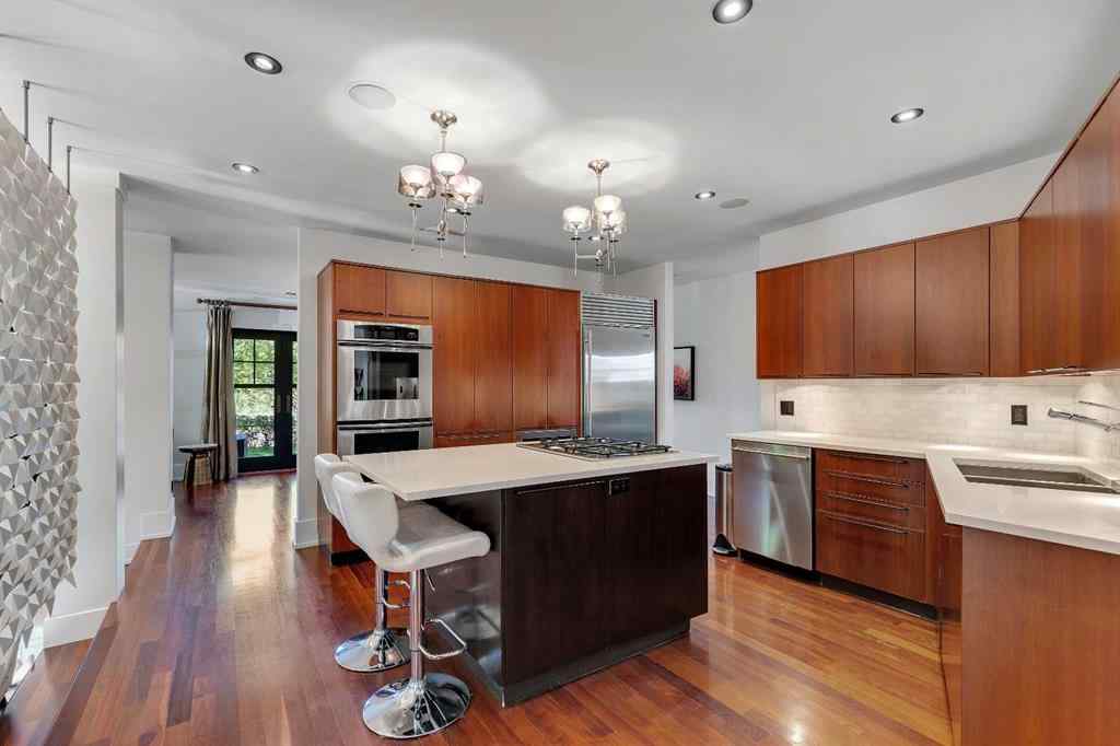 MLS® A2254323 - 239 37 Avenue SW in Elbow Park Calgary, Residential