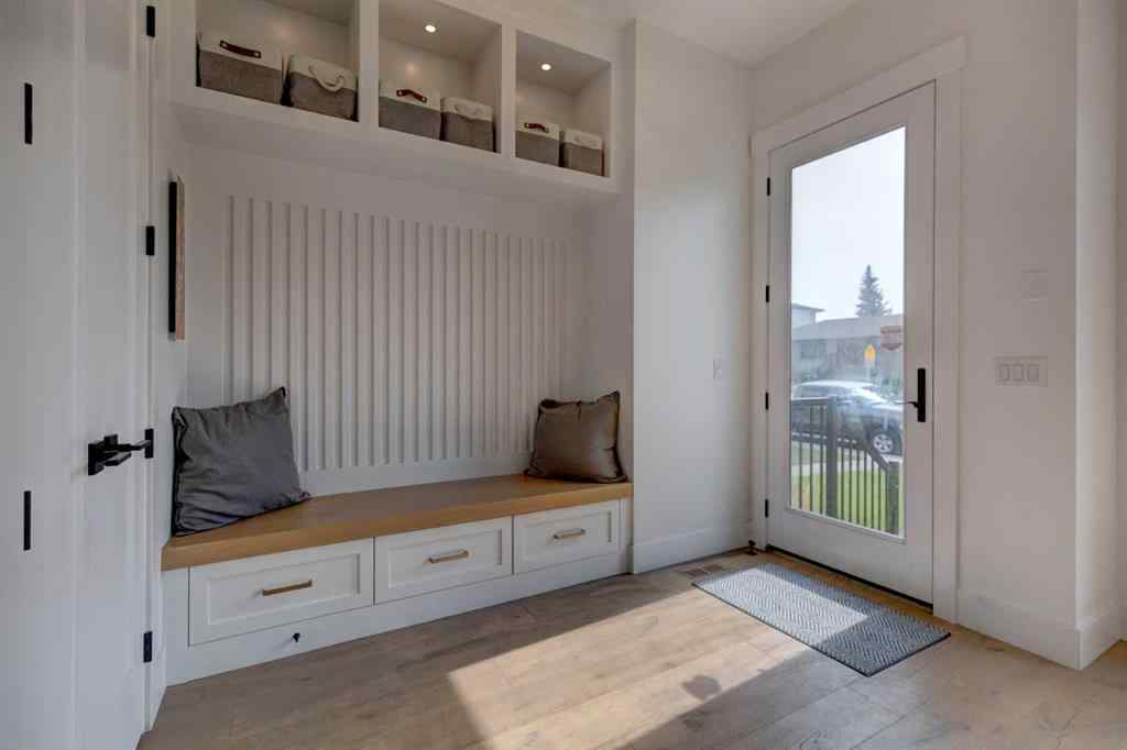 MLS® A2254324 - 2420 30 Avenue SW in Richmond Calgary, Residential
