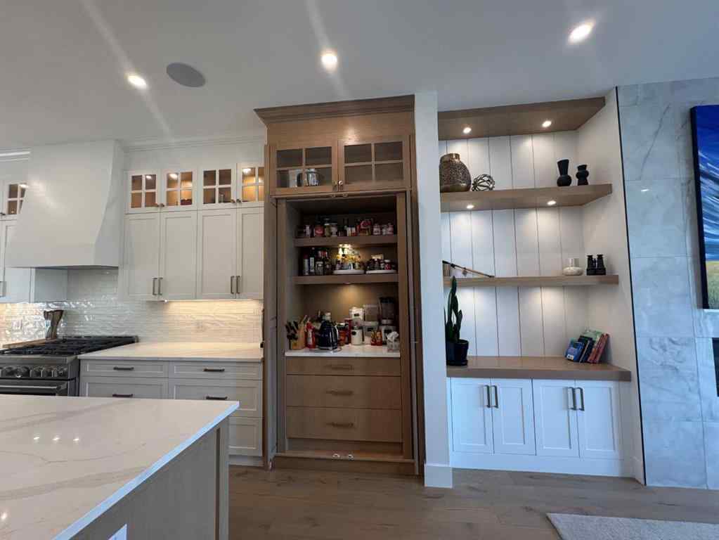MLS® A2254324 - 2420 30 Avenue SW in Richmond Calgary, Residential
