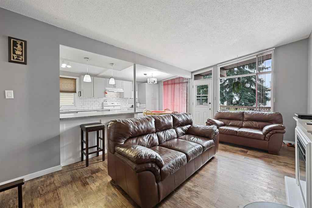 MLS® A2254325 - 7132 & 7130 35 Avenue NW in Bowness Calgary, Residential