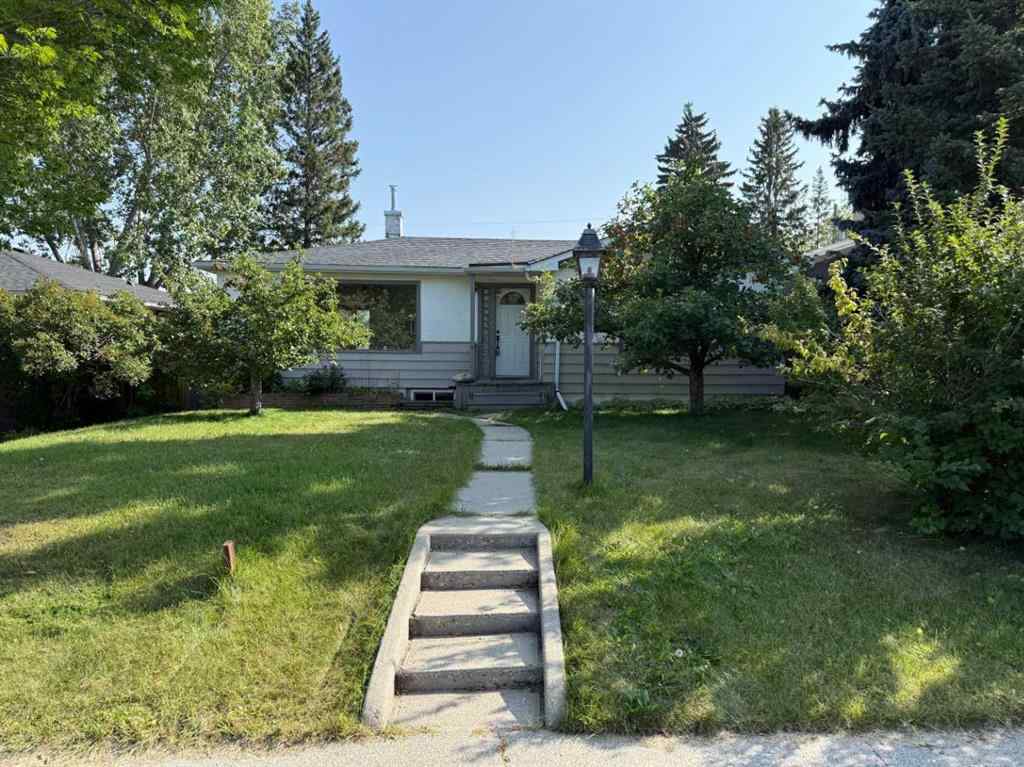 MLS® A2254328 - 3243 Kenmare Crescent SW in Killarney/Glengarry Calgary, Residential