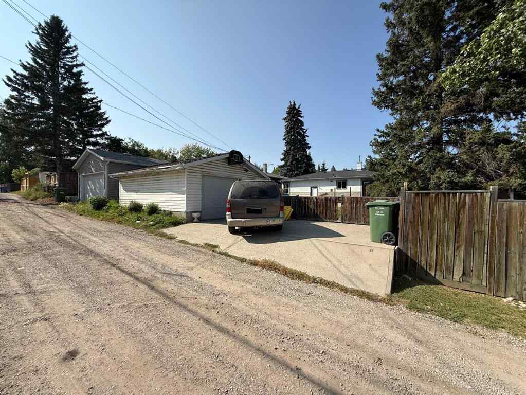 MLS® A2254328 - 3243 Kenmare Crescent SW in Killarney/Glengarry Calgary, Residential