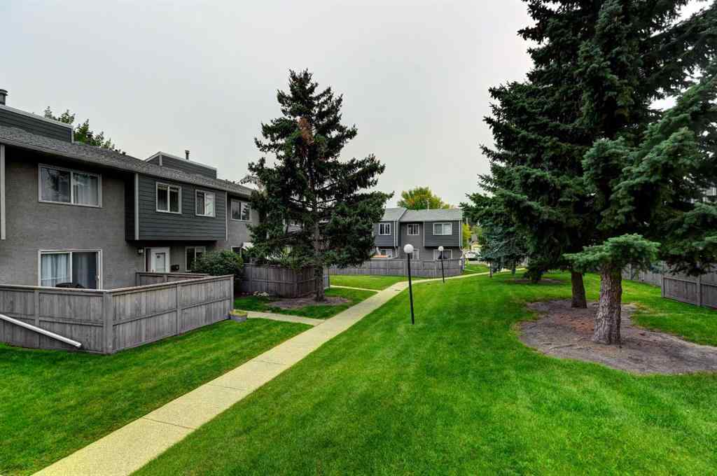 MLS® A2254329 - Unit #30 219 90 Avenue SE in Acadia Calgary, Residential