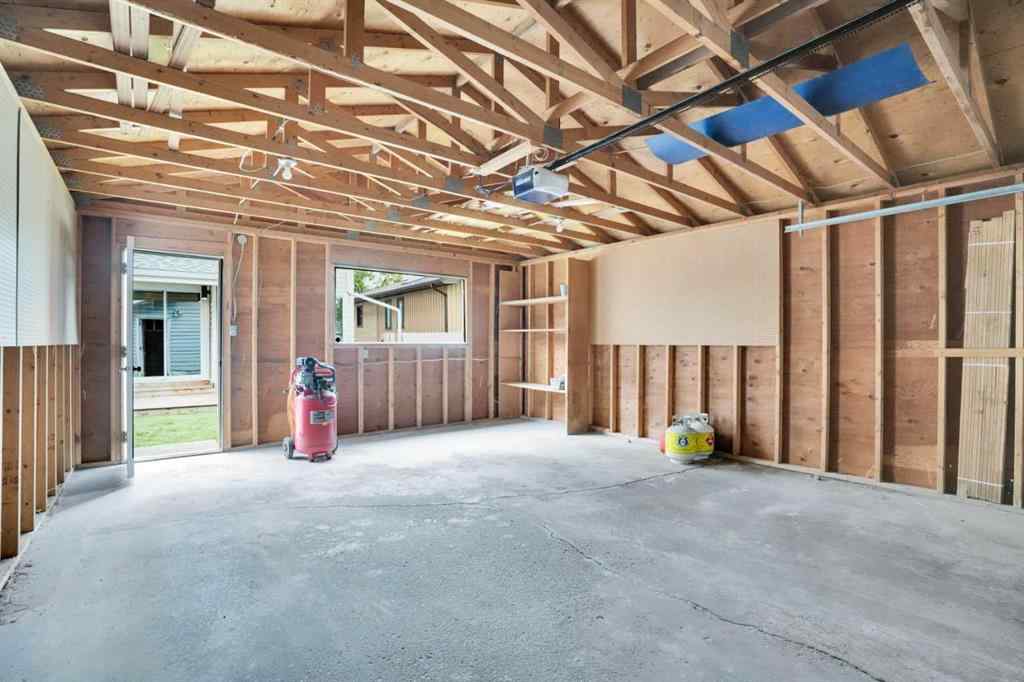 MLS® A2254337 - 524 21 Avenue NW in Mount Pleasant Calgary, Residential