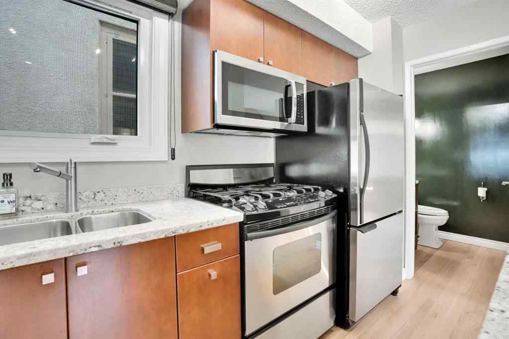 MLS® A2254337 - 524 21 Avenue NW in Mount Pleasant Calgary, Residential