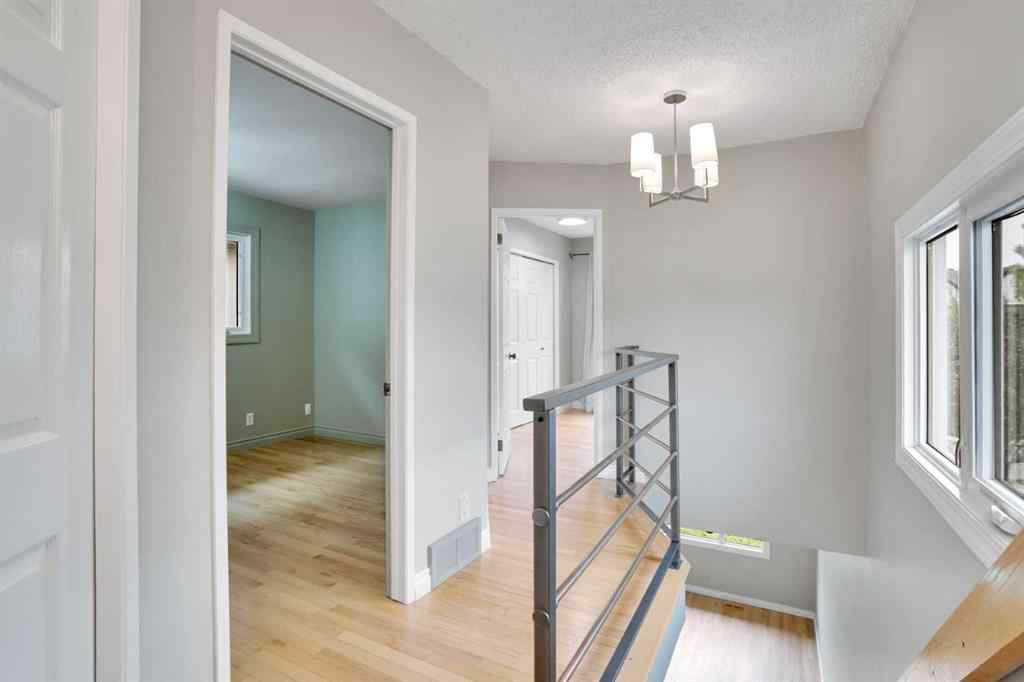 MLS® A2254337 - 524 21 Avenue NW in Mount Pleasant Calgary, Residential